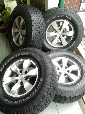 ล้อVigo + BF All 265/75/16 สภาพดี พร้อมใช้งาน 1ชุด