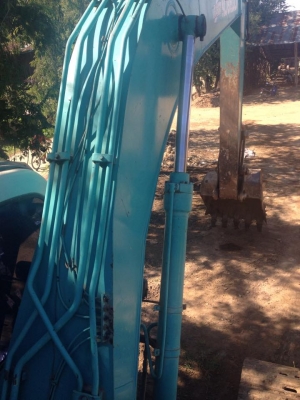 ขายรถแบ็คโฮ   Kobelco SK 200-6  yn 10 ชั่วโมง 13,xxx รถออกศูนย์ อริยะ รถพร้อมใช้งาน เอกสารครบ