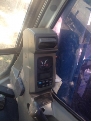 ขายรถแบ็คโฮ   Kobelco SK 200-6  yn 10 ชั่วโมง 13,xxx รถออกศูนย์ อริยะ รถพร้อมใช้งาน เอกสารครบ