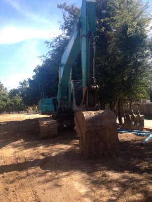 ขายรถแบ็คโฮ   Kobelco SK 200-6  yn 10 ชั่วโมง 13,xxx รถออกศูนย์ อริยะ รถพร้อมใช้งาน เอกสารครบ