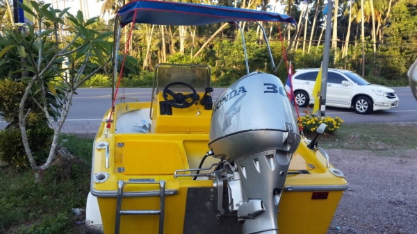 ขายด่วนเรือเร็วพร้อมเครื่อง30แรงโฟร์สโตรก สวยมากๆ