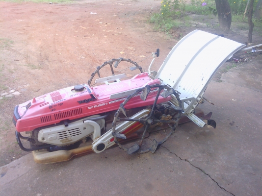 รถดำนา mtsubishi