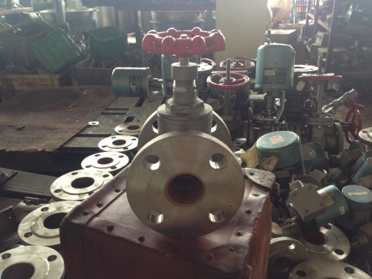 ขายวาวล์สแตนเลส เนื้อดี สภาพเหมือนใหม่ ใช้งานได้เลย