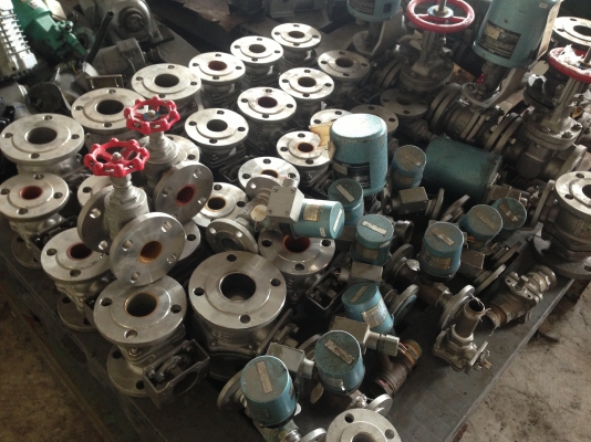 ขายวาวล์สแตนเลส เนื้อดี สภาพเหมือนใหม่ ใช้งานได้เลย