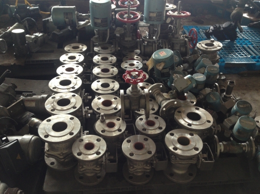 ขายวาวล์สแตนเลส เนื้อดี สภาพเหมือนใหม่ ใช้งานได้เลย