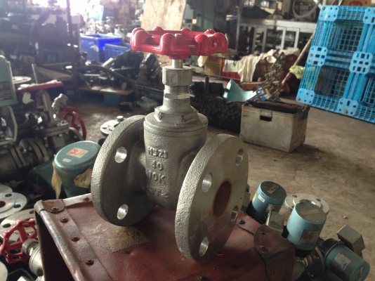 ขายวาวล์สแตนเลส เนื้อดี สภาพเหมือนใหม่ ใช้งานได้เลย