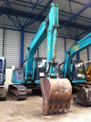 แบคโฮ SK135SR-1ES #YY04-06890 2005y 4863h โทร 098-858-5524 สามภพ ครับ