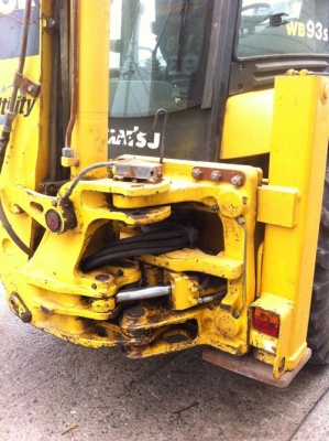 หน้าตักหลังขุด  Komatsu WB93-5 #F52148 2007y โทร 098-858-5524 สามภพ ครับ