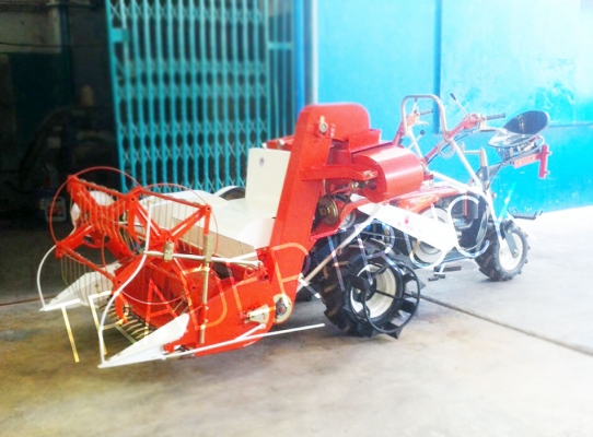 ขายถูกรถเกี่ยวนวดข้าวเล็กอเนกประสงค์