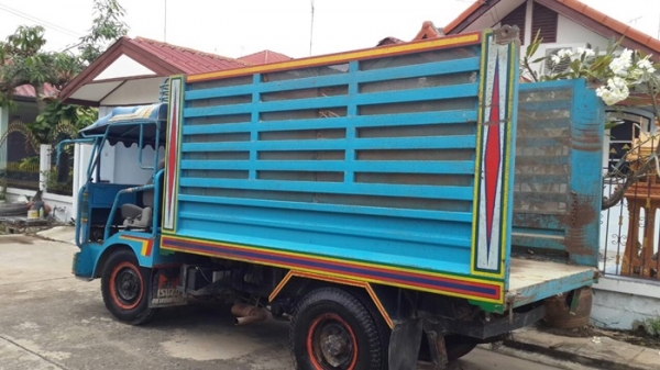 ลดราคาเหลือ 148000 บาท ขายอีแต๋น รถ 4 ล้อดั้มอีซูซุ เครื่อง 85 แรงม้า 4BA 1 เครื่องแน่นมากๆๆครับบรรท