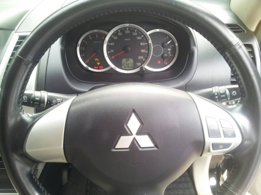 รถบ้าน มือเดียวออกห้าง