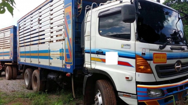 ขายรถสิบล้อ  HIno MEGa FM 320 ปี 49 คอกเกษตรดั้ม มิเนียม พ่วงแม่ลูก