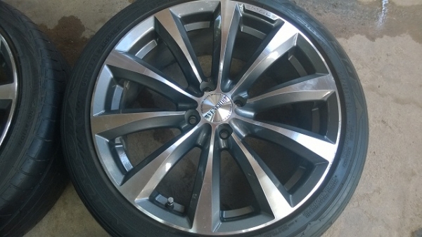 VARENZA 17 4 รุ 100 คับ