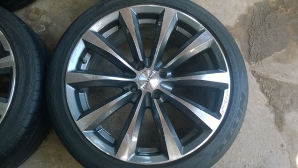 VARENZA 17 4 รุ 100 คับ