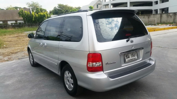 KIA CARNIVAL ปี 2007 AUTO รถสวย ออกศูนย์ yontrakit ตัว TOP สุด เบาะหนังสภาพสวย เครื่องวิ่งดี ช่วงล่างดี แอร์เย็น กระจกไฟฟ้า ล้อ MAX ภายในลายไม้สภาพสวย สีสวย รถพร้อมใช้งาน จัดไฟแนนได้