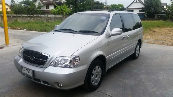 KIA CARNIVAL ปี 2007 AUTO รถสวย ออกศูนย์ yontrakit ตัว TOP สุด เบาะหนังสภาพสวย เครื่องวิ่งดี ช่วงล่างดี แอร์เย็น กระจกไฟฟ้า ล้อ MAX ภายในลายไม้สภาพสวย สีสวย รถพร้อมใช้งาน จัดไฟแนนได้
