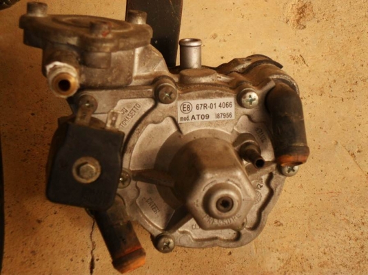 ชุดติดตั้งแก็สLPGระบบหัวฉีด(อิตาลี่)อุปกรณ์ครบ4,500เท่านั้นT.092-9351644