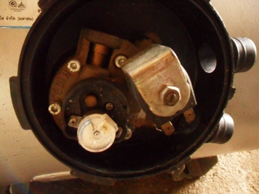 ชุดติดตั้งแก็สLPGระบบหัวฉีด(อิตาลี่)อุปกรณ์ครบ4,500เท่านั้นT.092-9351644