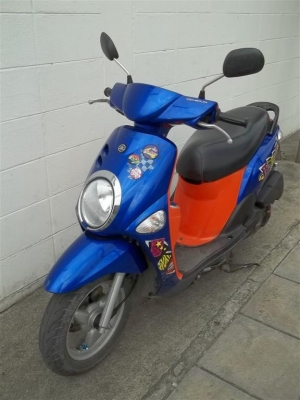 ขาย Yamaha Fiore จดปี 2554 สีน้ำเงิน ส้ม  ขาย 19,900.-