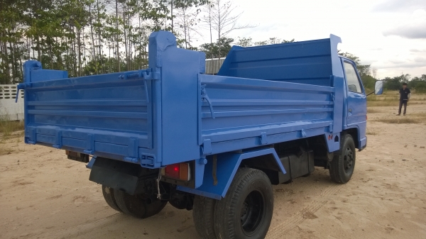 ขาย ถูกถูก  6 ล้อ ดั้มพ์ ISUZU NPR59G รถพร้อมใช้งาน ครบ  เอกสารพร้อมโอน (ภาษีไม่ขาด) เจ้าของขายเอง ครับ 081-1841924