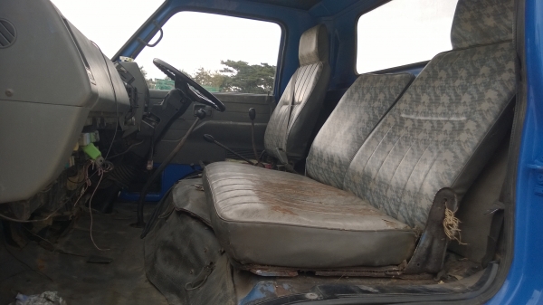 ขาย ถูกถูก  6 ล้อ ดั้มพ์ ISUZU NPR59G รถพร้อมใช้งาน ครบ  เอกสารพร้อมโอน (ภาษีไม่ขาด) เจ้าของขายเอง ครับ 081-1841924