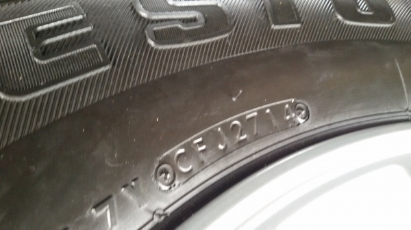 ขายล้อ TOYOTA ขอบ17พร้อมยางป้ายแดงชุดละ26000