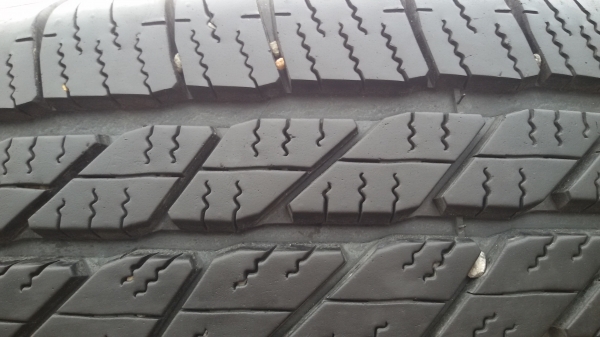 ขายล้อ TOYOTA ขอบ17พร้อมยางป้ายแดงชุดละ25000