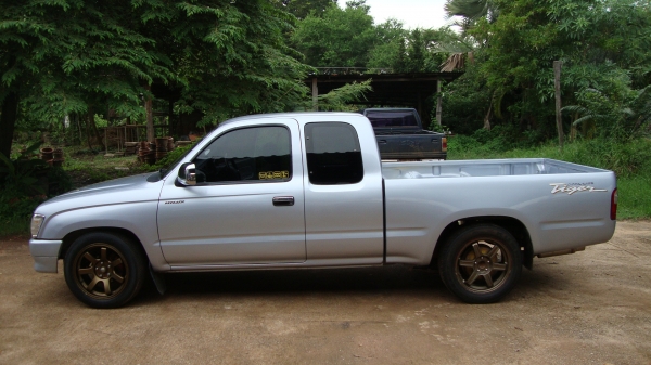 toyota tiger ปี2542 แค๊ป 185,000