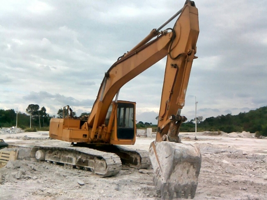 ขายด่วน  CAT E200B พร้อมใช้