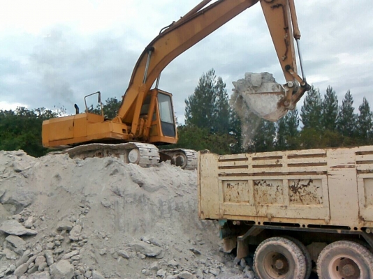 ขายด่วน  CAT E200B พร้อมใช้