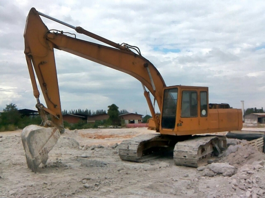 ขายด่วน  CAT E200B พร้อมใช้