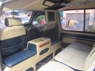 รถตู้สวย พร้อมใช้ รถตู้สวย พร้อมใช้