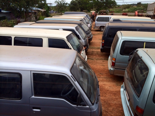 ขายด่วน  รถตู้  พร้อมใช้งาน  ราคาถูก