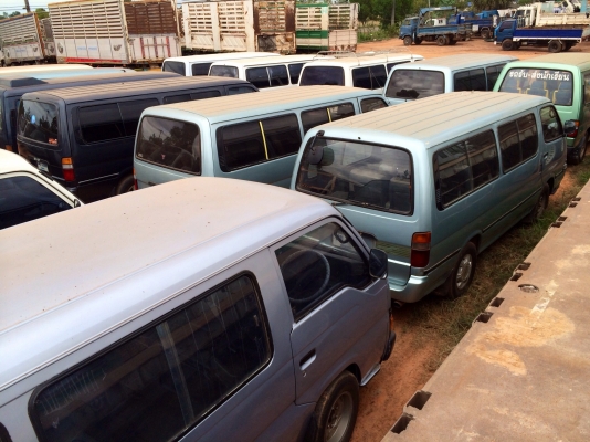 ขายด่วน  รถตู้  พร้อมใช้งาน  ราคาถูก