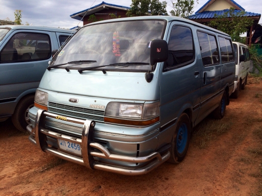 ขายด่วน  รถตู้  พร้อมใช้งาน  ราคาถูก