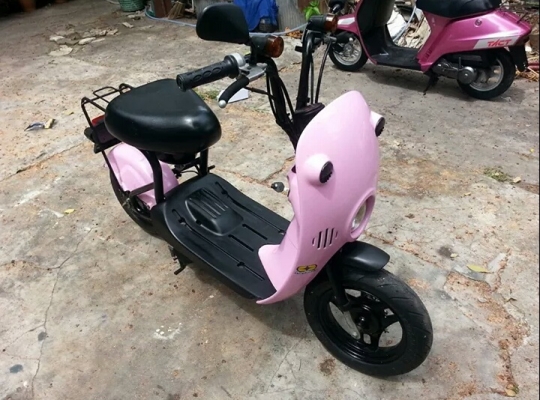 ขายรถป๊อบ โชอิโนริ สีชมพู น่ารัก สภาพสวยพร้อมใช้ อุปกรณ์ ระบบไฟทั้งคันใช้ได้หมดทุกอย่าง เครื่องดี สีสวย ขอขาย 10000 บาท K.tum จ้าวเก่าภูเขาทอง 0971977571. ส่งทั่วไทย กทมส่งฟรีถึงหน้าบ้าน