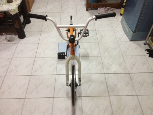 ขายจักรยานGTแท้ ของให้หมดเลยตามรูป 1โครงตีตราGTสภาพOK 2คอGTพร้อมแหนกับปลอกมือ 3ชุดจานGT 4ล้อดุมใหญ่วงล้อมิเนียม1คู่ เอาไปปั้นต่อคับ ราคา3500บาท โทร0924462525โส กทม ขายจักรยานGTแท้ ของให้หมดเลยตามรูป 1โครงตีตราGTสภาพOK 2คอGTพร้อมแหนกับปลอกมือ 3ชุดจานGT 4ล้อดุมใหญ่วงล้อมิเนียม1คู่ เอาไปปั้นต่อคับ ราคา3500บาท โทร0924462525โส กทม