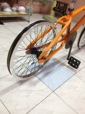 ขายจักรยานGTแท้ ของให้หมดเลยตามรูป 1โครงตีตราGTสภาพOK 2คอGTพร้อมแหนกับปลอกมือ 3ชุดจานGT 4ล้อดุมใหญ่วงล้อมิเนียม1คู่ เอาไปปั้นต่อคับ ราคา3500บาท โทร0924462525โส กทม ขายจักรยานGTแท้ ของให้หมดเลยตามรูป 1โครงตีตราGTสภาพOK 2คอGTพร้อมแหนกับปลอกมือ 3ชุดจานGT 4ล้อดุมใหญ่วงล้อมิเนียม1คู่ เอาไปปั้นต่อคับ ราคา3500บาท โทร0924462525โส กทม