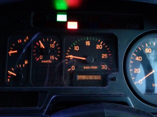 ขายรถบรรทุกสิบล้อดัมพ์ ISUZU เครื่อง 270 แรง ปี 51 กระบะดัมพ์สามมิตร มีระบบลากพ่วง ขายรถบรรทุกสิบล้อดัมพ์ ISUZU เครื่อง 270 แรง ปี 51 กระบะดัมพ์สามมิตร มีระบบลากพ่วง