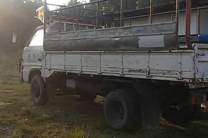 อีซูซุ TL 100 แรง สภาพสวยๆ อีซูซุ TL 100 แรง สภาพสวยๆ