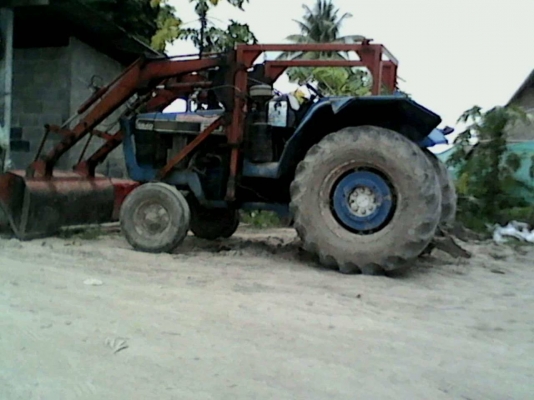 ชุดตักติดรถไถฟอร์ดพร้อมใช้