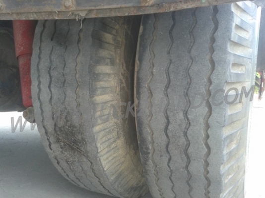 รถบรรทุก 6 ล้อ ตู้แห้ง ยี่ห้อ ISUZU  NPR 120 แรงม้า