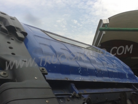 รถบรรทุก 6 ล้อ ตู้แห้ง ยี่ห้อ ISUZU  NPR 120 แรงม้า