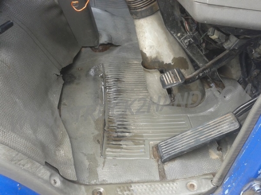 รถบรรทุก 6 ล้อ ตู้แห้ง ยี่ห้อ ISUZU  NPR 120 แรงม้า