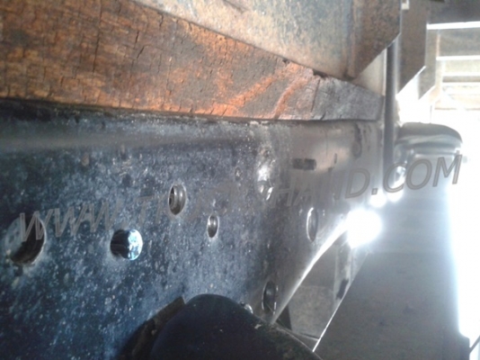 รถบรรทุก 6 ล้อ ตู้แห้ง ยี่ห้อ ISUZU  NPR 120 แรงม้า