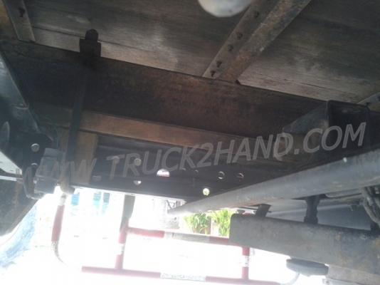 รถบรรทุก 6 ล้อ ตู้แห้ง ยี่ห้อ ISUZU  NPR 120 แรงม้า