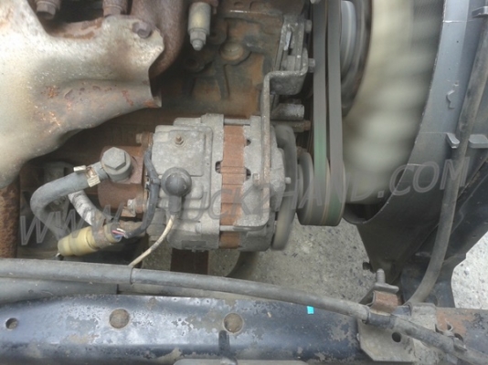 รถบรรทุก 6 ล้อ ตู้แห้ง ยี่ห้อ ISUZU  NPR 120 แรงม้า