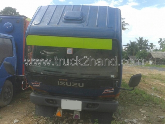 รถบรรทุก 6 ล้อ ตู้แห้ง ยี่ห้อ ISUZU  NPR 120 แรงม้า