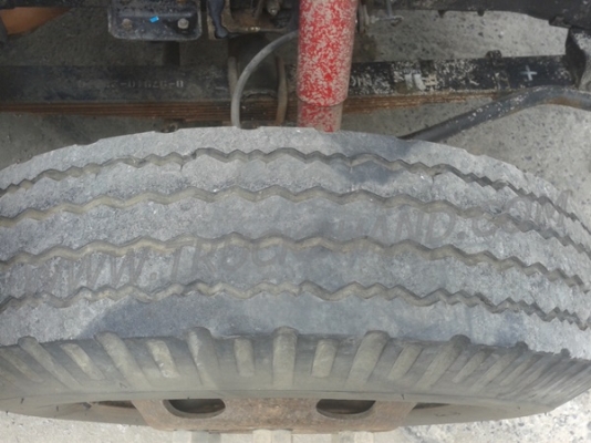 รถบรรทุก 6 ล้อ ตู้แห้ง ยี่ห้อ ISUZU  NPR 120 แรงม้า