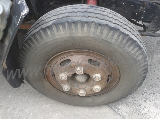 รถบรรทุก 6 ล้อ ตู้แห้ง ยี่ห้อ ISUZU  NPR 120 แรงม้า